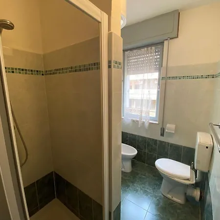Apartment Bright With Ac And Parking *