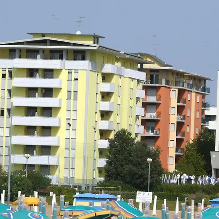 Bright With Ac And Parking Apartment Bibione