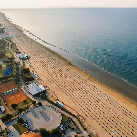 Bright With Ac And Parking Bibione
